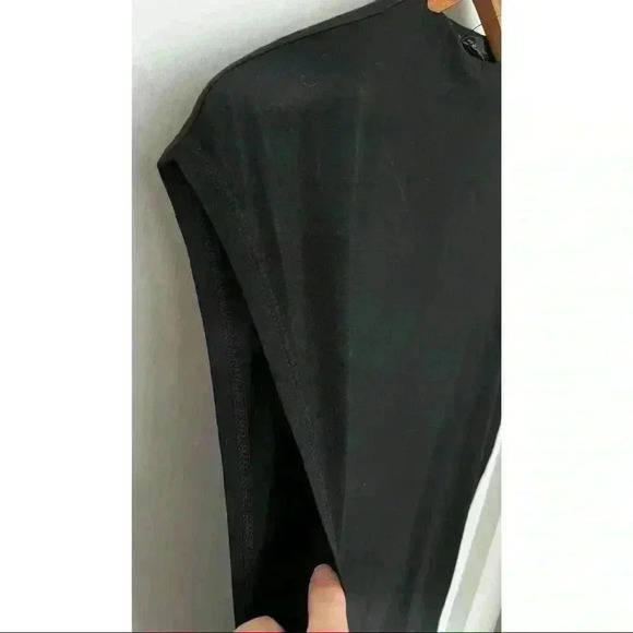 Black Guess Tank Top  XS - Picture 5 of 6